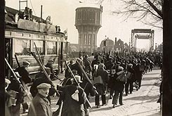 Hengelwedstrijd voor werklozen te Leiden in 1939.